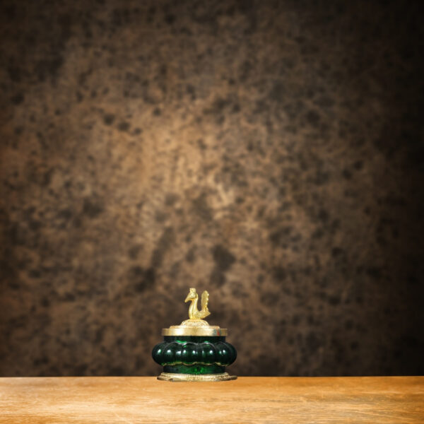 Kubaran Emerald Green Pot with Gold Peacock Lid - Image 2